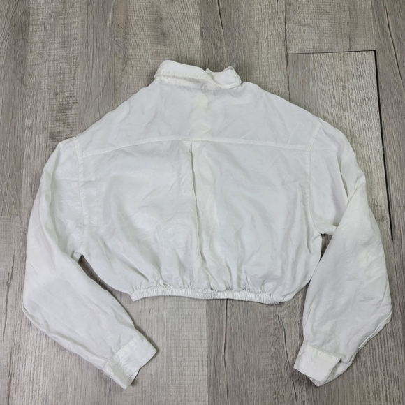 Zara Fillsens Ivory Elasticized Cropped Long Sleeve Button-Down Shirt - Picture 7 of 7